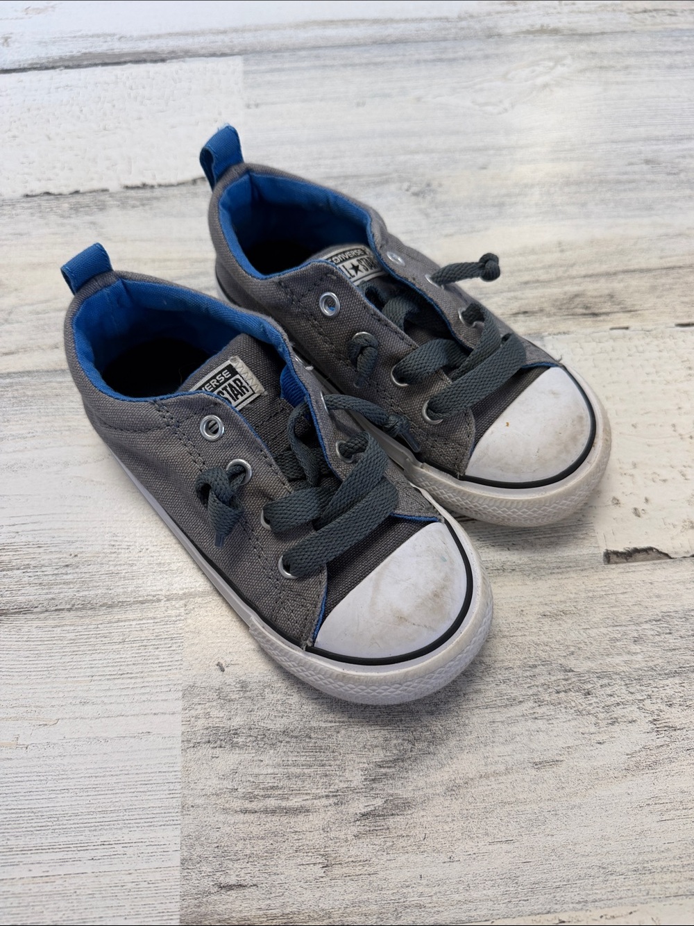 Converse Kids Grey and Blue Low-Top Canvas Sneakers